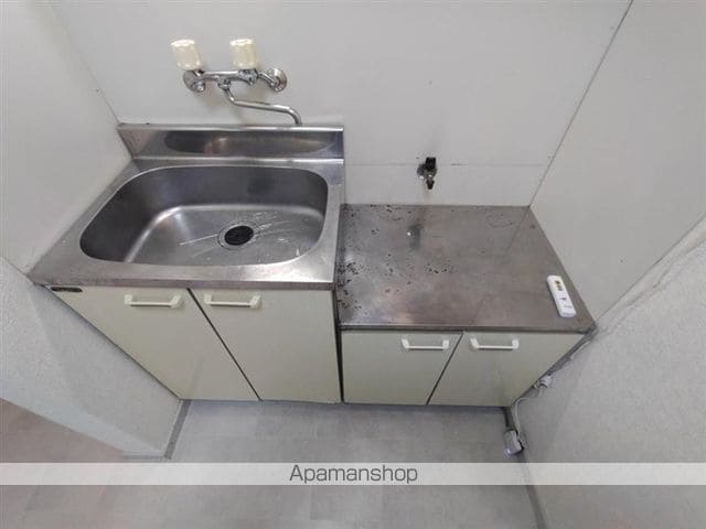 ロイヤルハイツ国見の内装写真