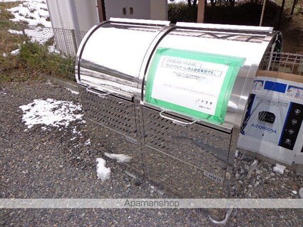 ヴィラ・クレアーレ[2LDK/57.92m2]の共用部3