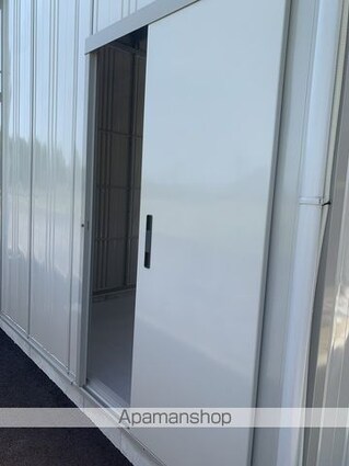 トムズガレージ[駐車場/16.56m2]のその他内装3