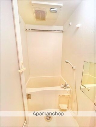 和歌山県和歌山市西小二里３丁目[1K/30.26m2]のバス