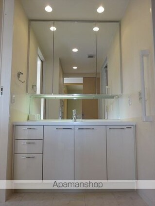 サーパス和歌山駅前２０４[3LDK/75.04m2]の洗面所