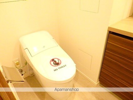 ザ・パークハビオ新宿[1K/25.17m2]のトイレ