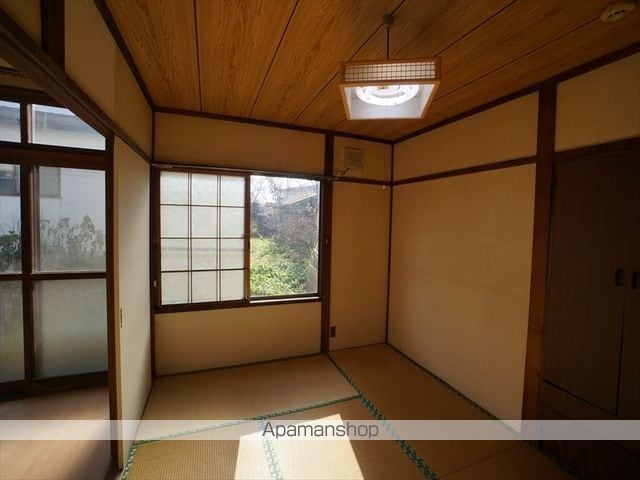 川原井貸家の内装写真