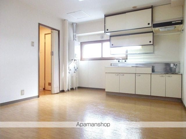 リベルティ大通の内装写真