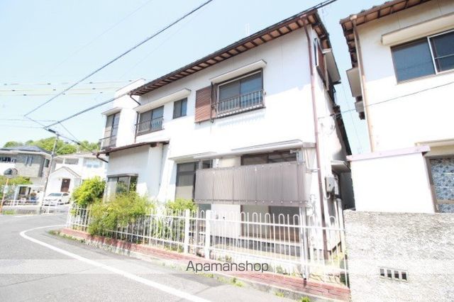 津倉町2丁目一戸建西棟の外観写真