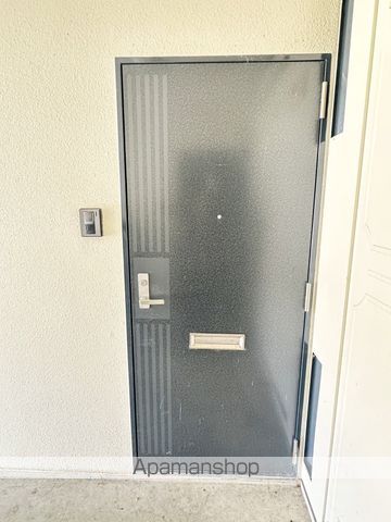 メゾン・プレメールの玄関写真