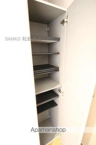 T147の内装写真