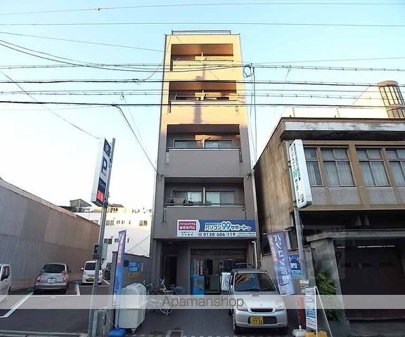グランタック御所西の玄関写真