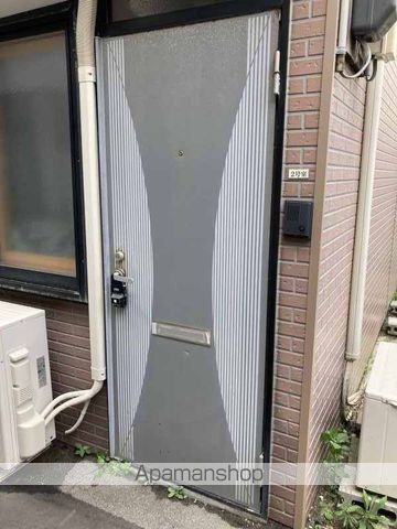 ヨシハシアパートの玄関写真