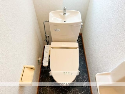 メゾン・ド・宮田[2LDK/81.22m2]のトイレ