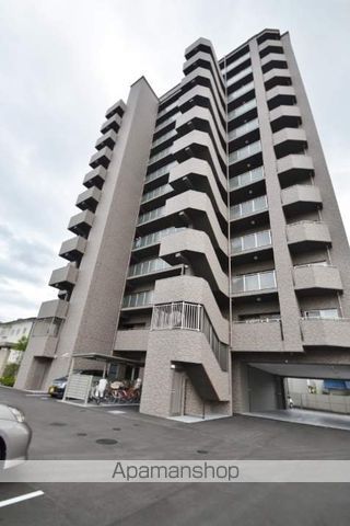 ロイヤルガーデン伊福町の外観写真