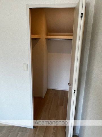 サングランスの内装写真