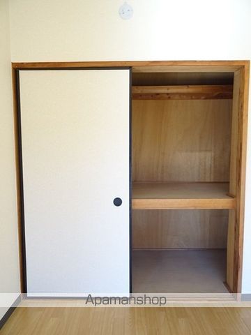 メゾンビューラーの内装写真