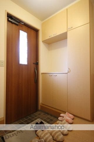 シャロンタウンハウスII A棟の内装写真