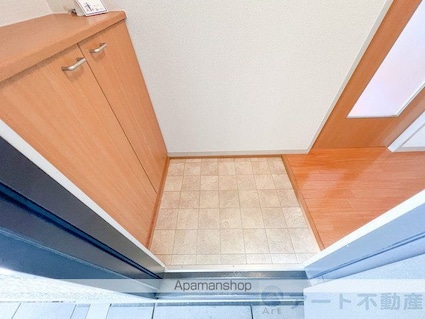 バリュージュ生石　Ｂ棟[3DK/56.65m2]の玄関