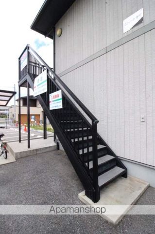 ラフィーネ番町の玄関写真