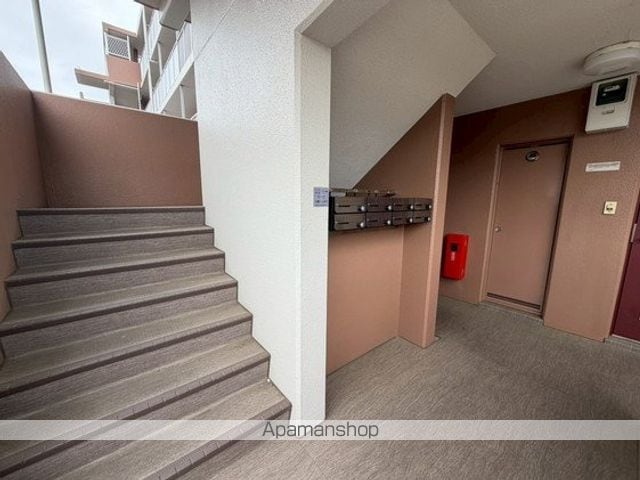 グランドール高城Cの玄関写真