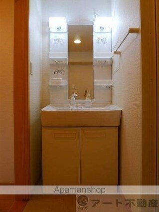 ラフレシール[1LDK/46.09m2]の洗面所