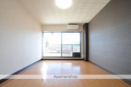 ヒルサイド・ビレッヂ[1K/25.66m2]のリビング・居間