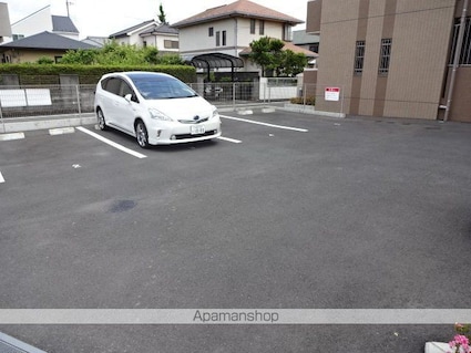 東京都日野市万願寺３丁目[1LDK/45.59m2]の駐車場