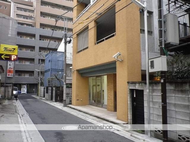 コマUD21の玄関写真