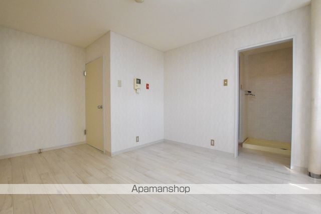 リベルティ大通の内装写真