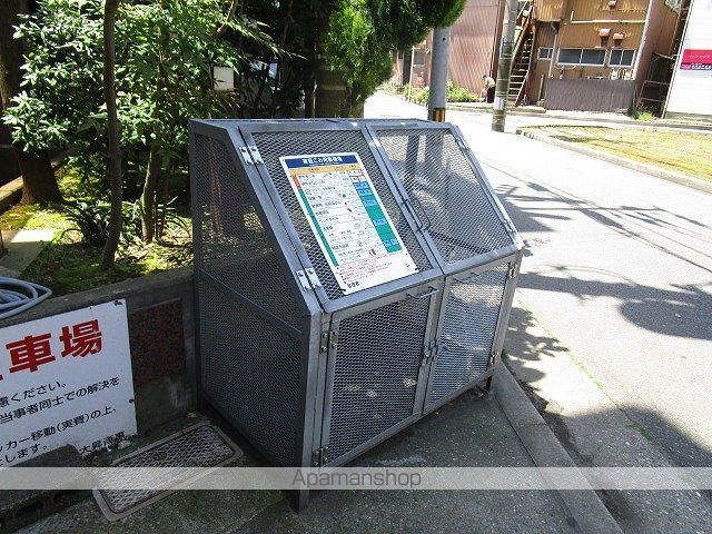 コーポラス万代の外観写真