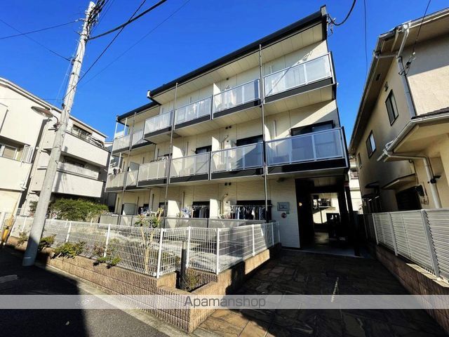 レオパレス翔の玄関写真