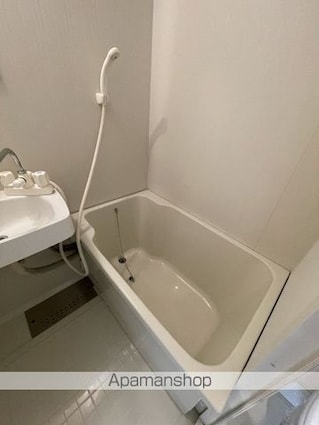 ライオンズマンション白山駅前[1R/28.25m2]のバス