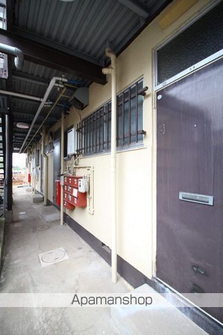 かおりコーポの玄関写真