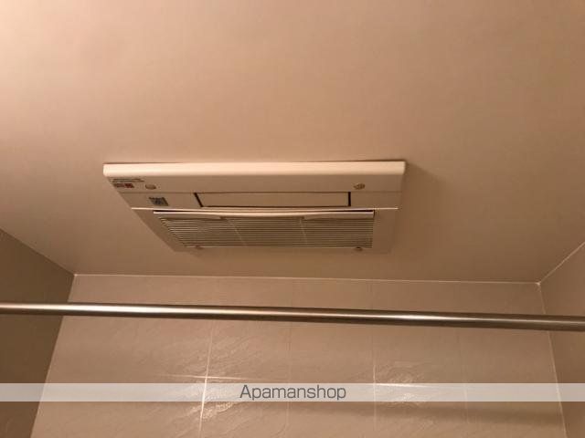 ロイヤルヒルズ青山の内装写真