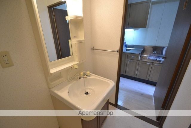 ビラージュ鴻の巣IIの内装写真