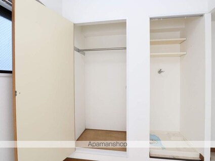 ドール丸の内[1K/21.12m2]の収納