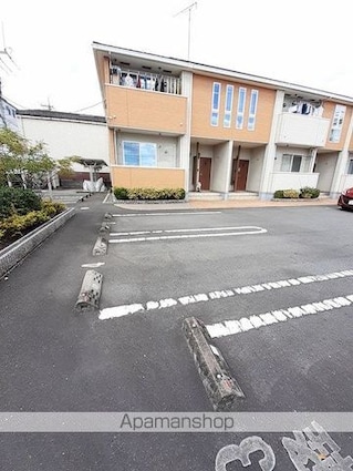 サンヒルズＭ　Ⅰ[2DK/44.7m2]の駐車場1
