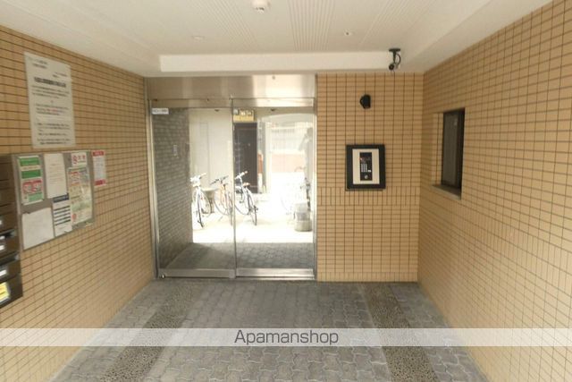 グレイス九産大前の玄関写真