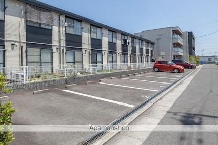 アベニューＡｎｎｉｅ[2DK/49.68m2]の駐車場