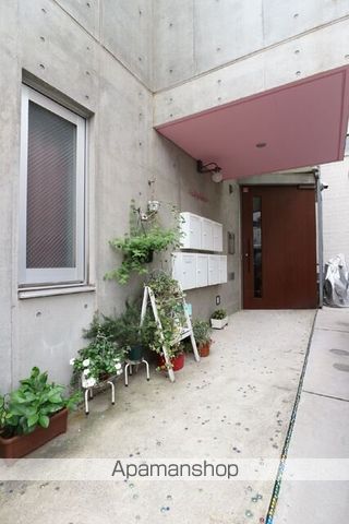 ハレモアナ大岡山の玄関写真