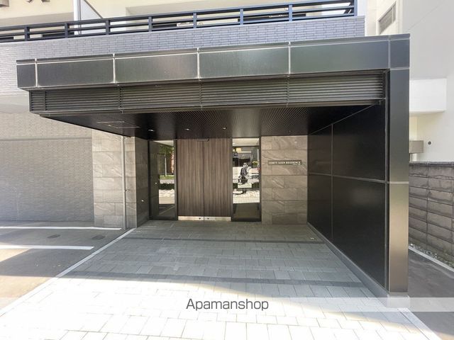 プライマル札幌桑園の玄関写真