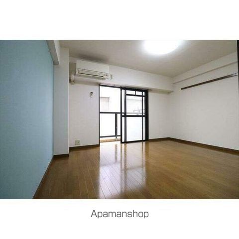 コンフォール港楽の内装写真