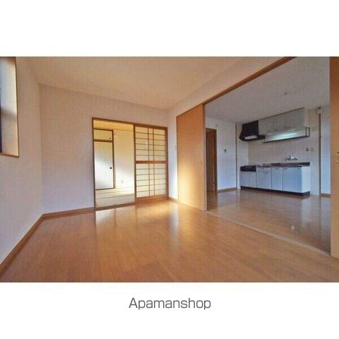 ボヌール岩崎台B棟の内装写真