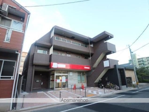 LA POSTE MAISONの外観写真
