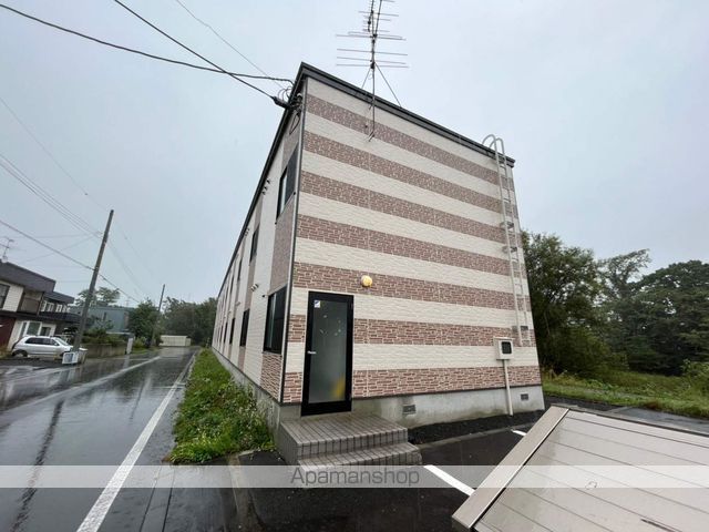 レオパレスシャトルの外観写真