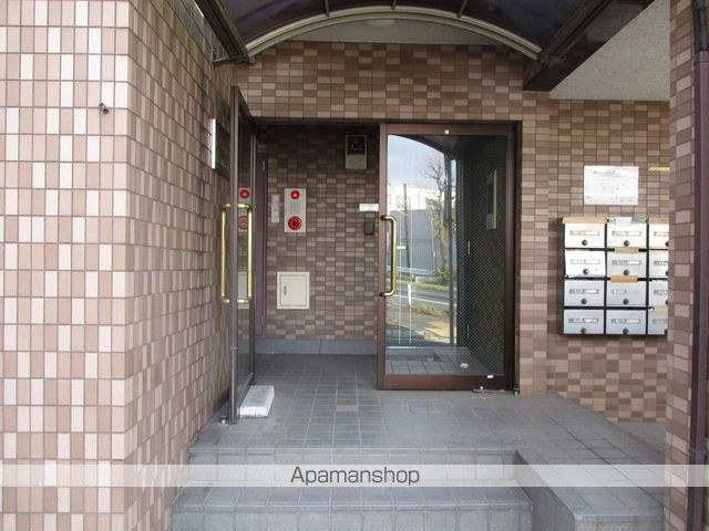 濱ビル13の玄関写真
