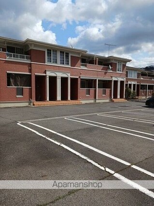 ラフィネＢ[1LDK/46.49m2]の駐車場