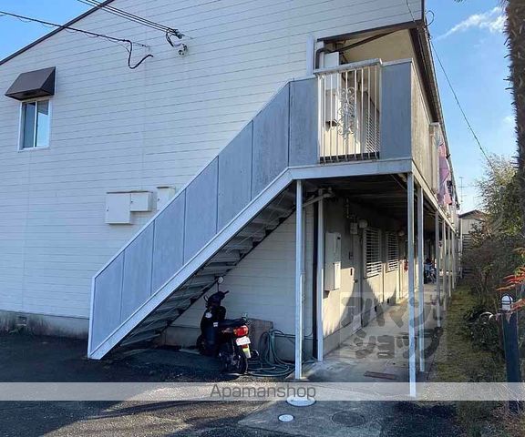 パセンテラ洛西の玄関写真