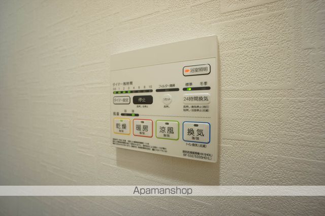 リアレクト白壁の内装写真