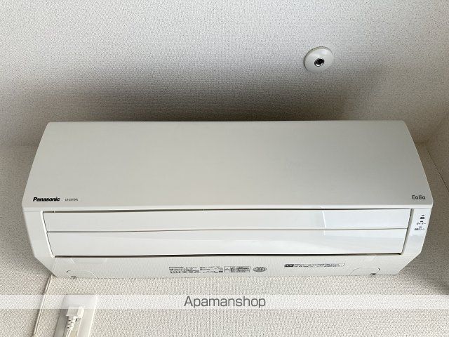INSIDEGROVEEVEの内装写真