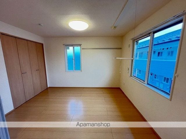 セレッソ ヤワタ Bの内装写真