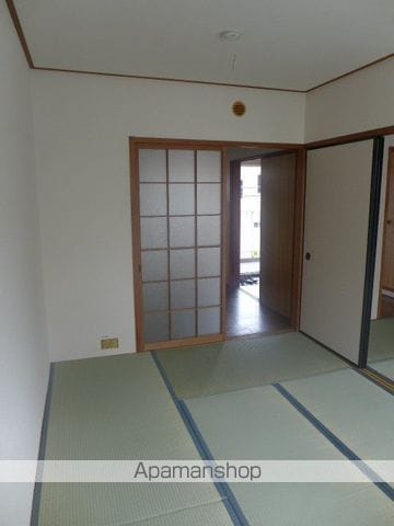 コーポ向イ山Bの内装写真