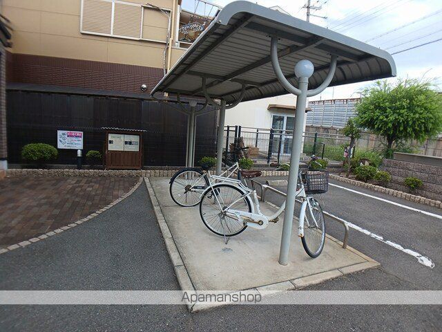 リーガルコートの玄関写真